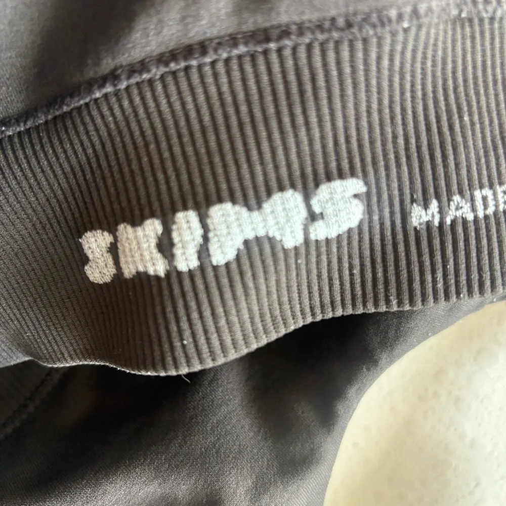 Skims Gray Brown Sports Bra Size Medium